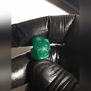 Natural Emerald Crystal 21.65 Carat From Swat Valley Mine